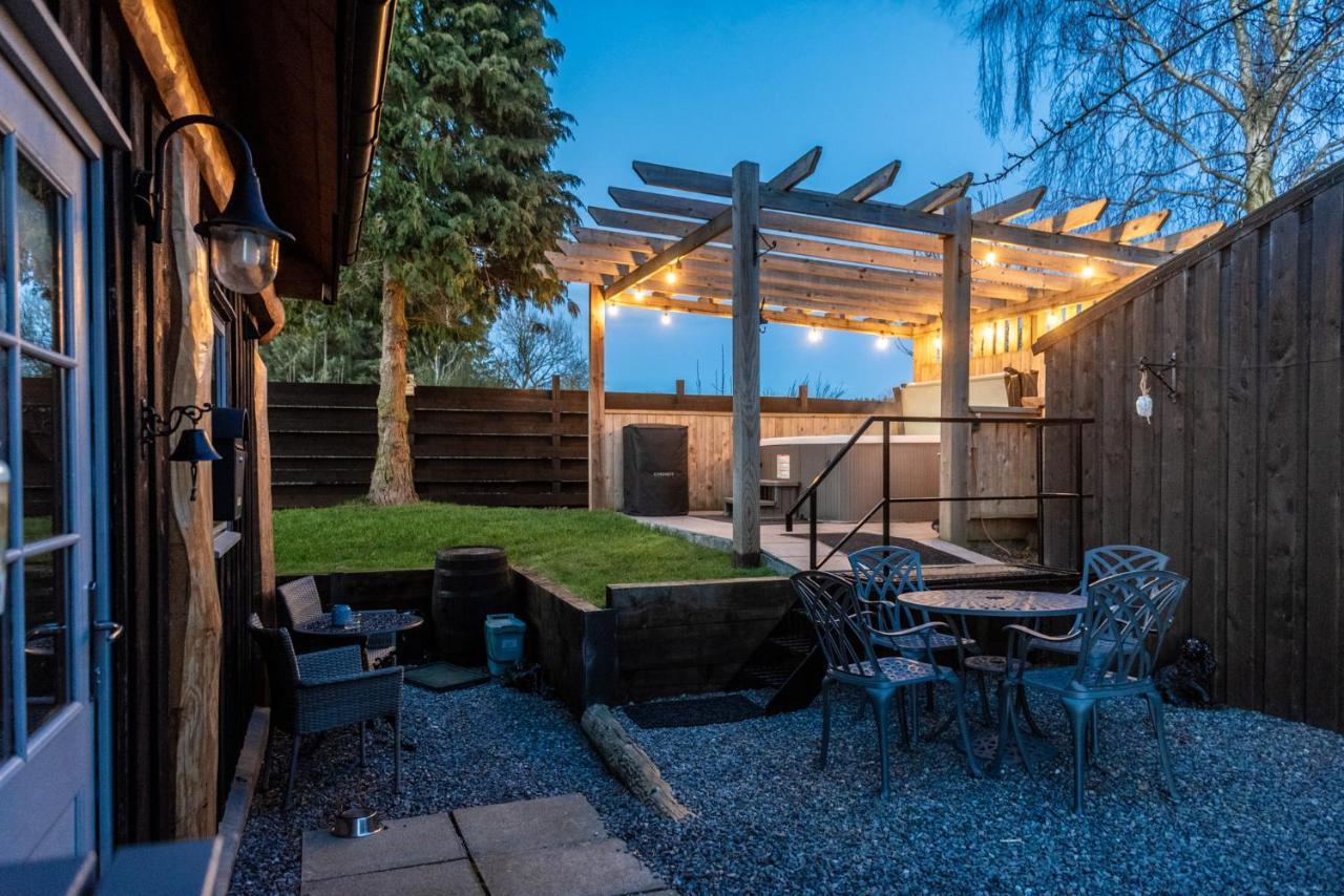 Rowanlea Lodge With Hot Tub Marykirk Екстериор снимка