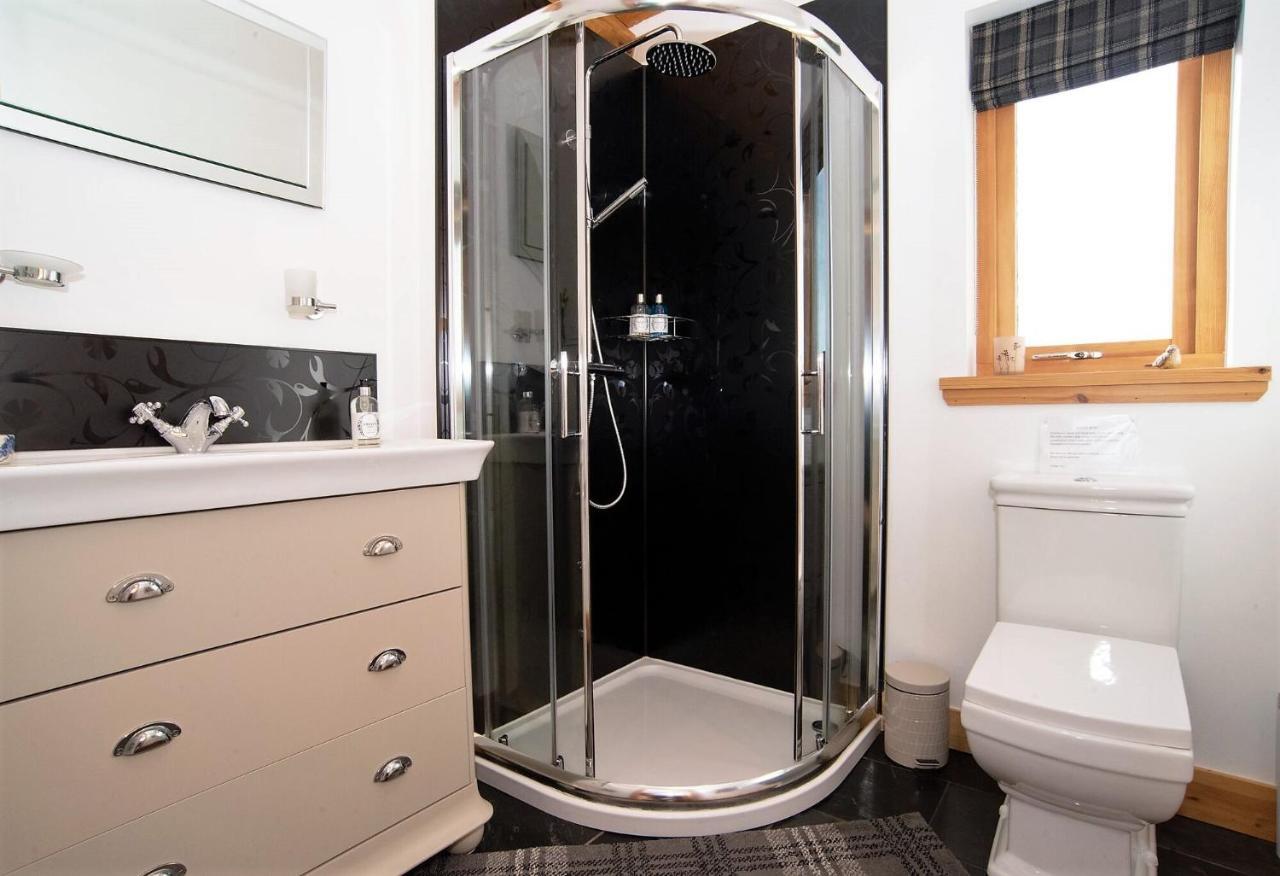 Rowanlea Lodge With Hot Tub Marykirk Екстериор снимка